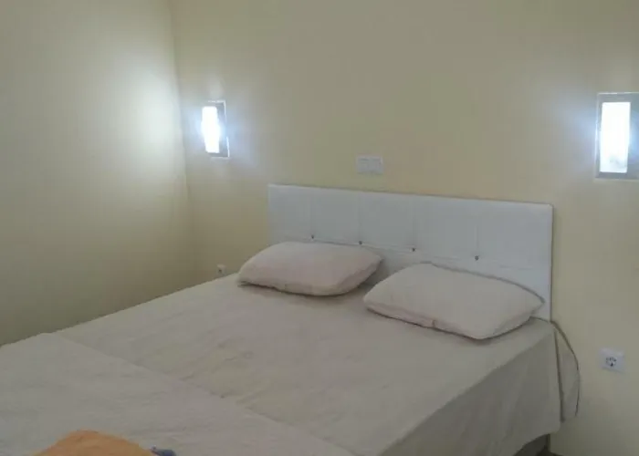 كومباز بانسيون 3*